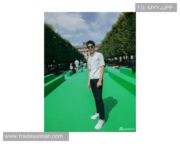 姚明明走路的优雅姿态与运动员的风范相结合的独特魅力分析