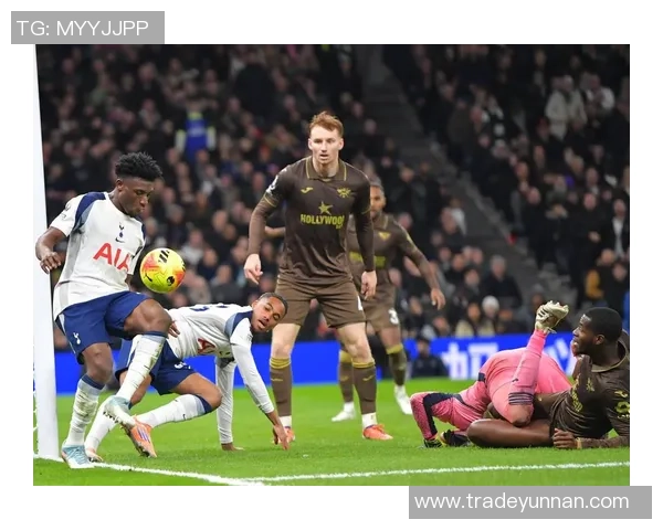 热刺绝杀皇马引发争议判罚全场沸腾精彩瞬间回顾