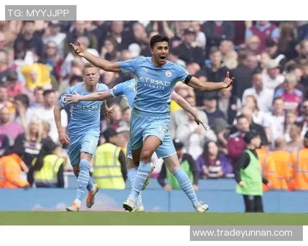 足总杯决战曼城险胜国米点球大战引发争议与激情碰撞