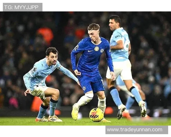 意甲焦点战曼城与切尔西握手言和乌龙球引发争议判罚全场沸腾